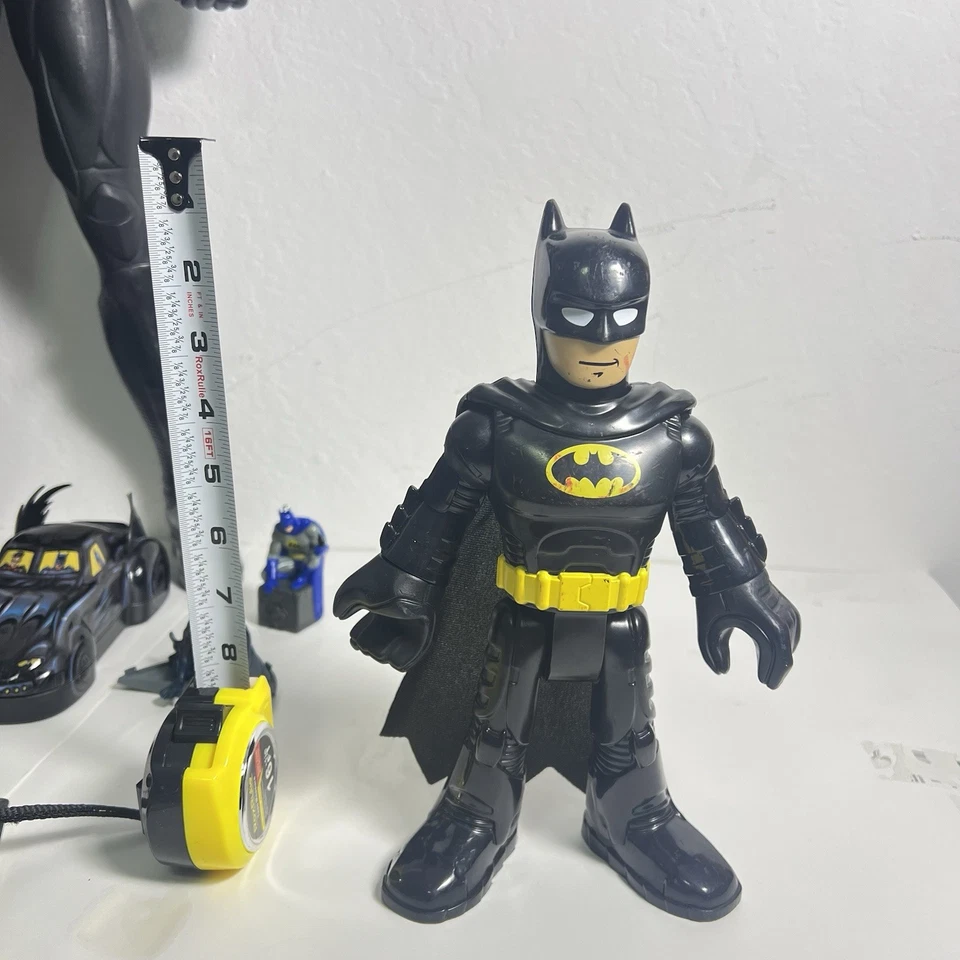 Lot Of 9 DC Collectibles Batman And Robin Assorted Toys Batman 31” - Image 2 of 4