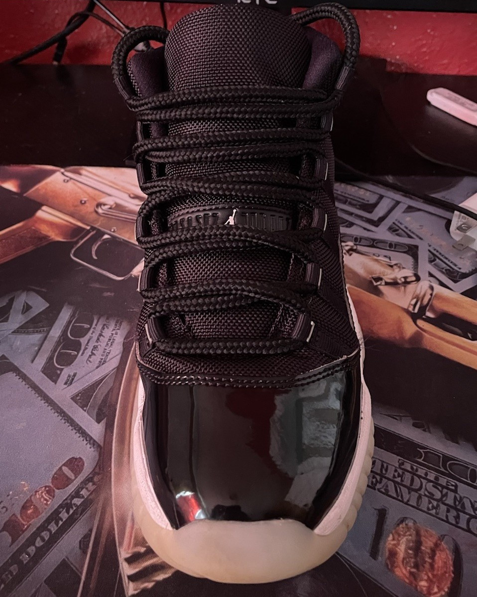Jordan Air Jordan 11 Retro (GS) Black High Top Sneakers 6.5Y EU39 378038-011