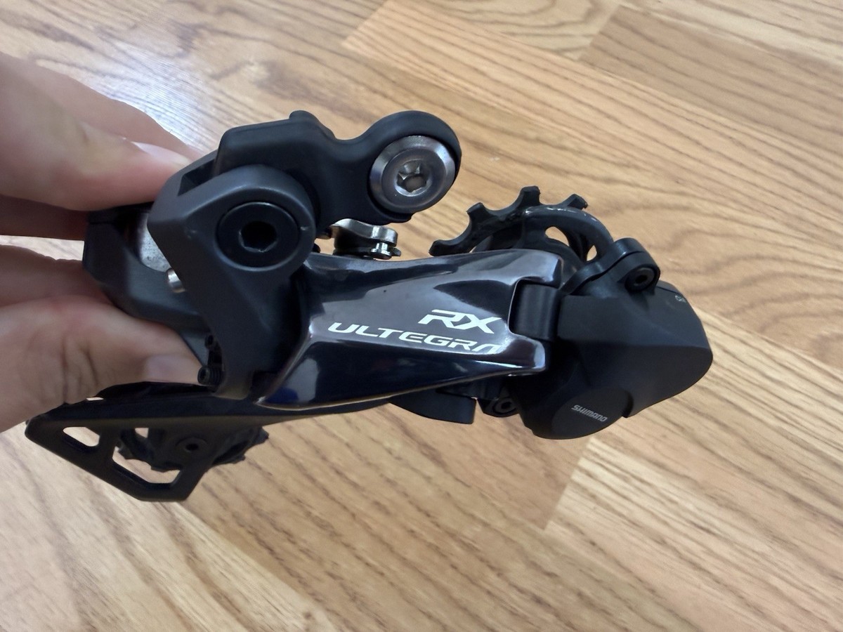 Shimano Ultegra RX R8070 Di2 Electronic Hydraulic Disc Brake Shimano Ultegra RX R8070 Di2 Electronic Hydraulic Disc Brake