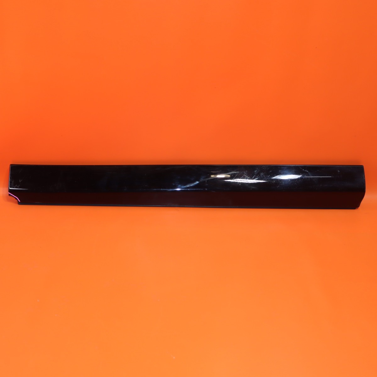 Rolls-Royce Cullinan 2017-2022 REAR+RIGHT Body side molding P/N 51137448584