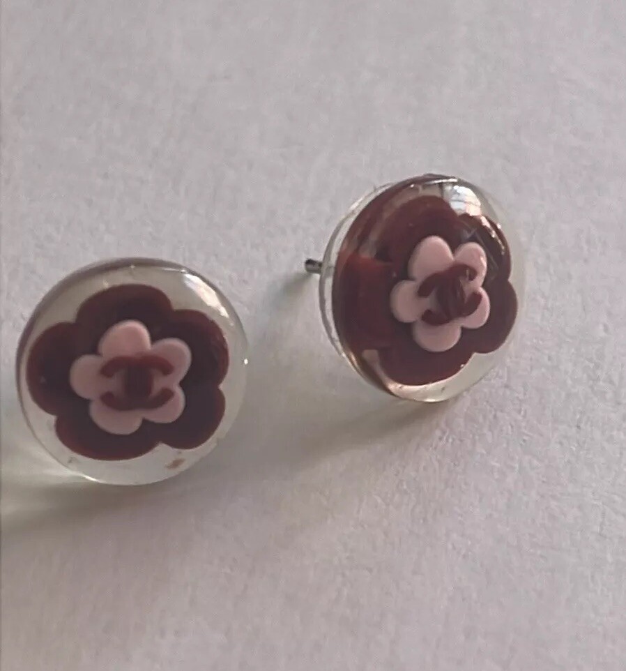 CHANEL Lavender Camellia Resin Stud Earrings Chanel Coco Mark Camellia Flower Earrings Purple x Silver  main image 2