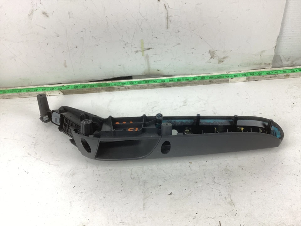 2008 - 2016 Audi A5 Cabrio Front Left Driver Door Window Switch w/ Trim OEM - Image 4 of 4