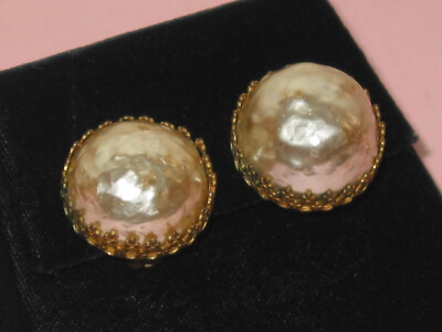 MIRIAM HASKELL ~ Elegant Vintage Gold Plated & Faux Pearl Clip Earrings