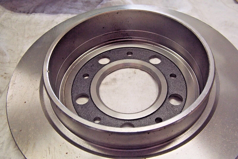 VOLVO REAR BRAKE ROTORS PAIR(2) FITS 760 780 940 960 1988-97 OE # 1359290 * ATE* - Image 3 of 3