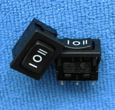 1pcs CRT-1215-Y Rocker Power Switch With Waterproof Cover