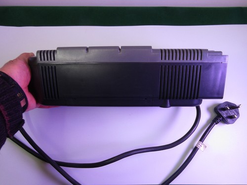 Belkin F6H500 ukUNV Spares Repair : 50% working. 5.4Kg Battery Backup 2000 Wats - Afbeelding 3 van 11