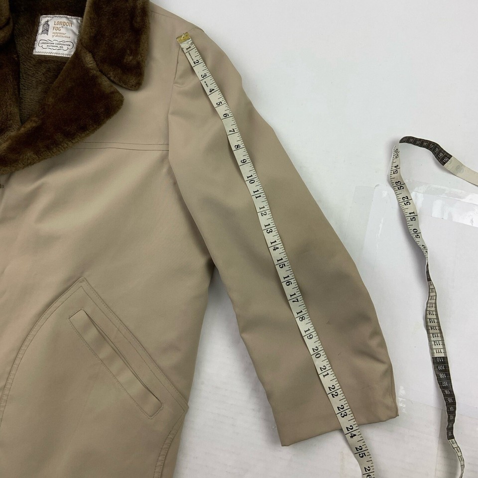 Vintage London Fog Men’s 46R Tan faux Fur Collar And Lining Jacket Coat