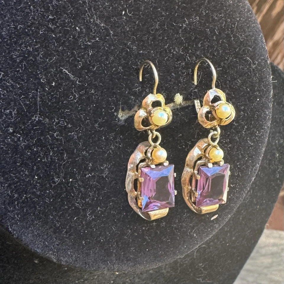 复古和稀有耳环 14k Alexandrite 金色? 10毫米带Akoya珍珠 — 第 2/4 张图片