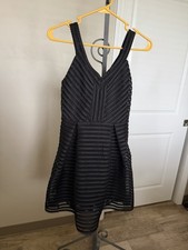 Women's Express Fit & Flare Sleeveless Black Dress size 2 EUC!