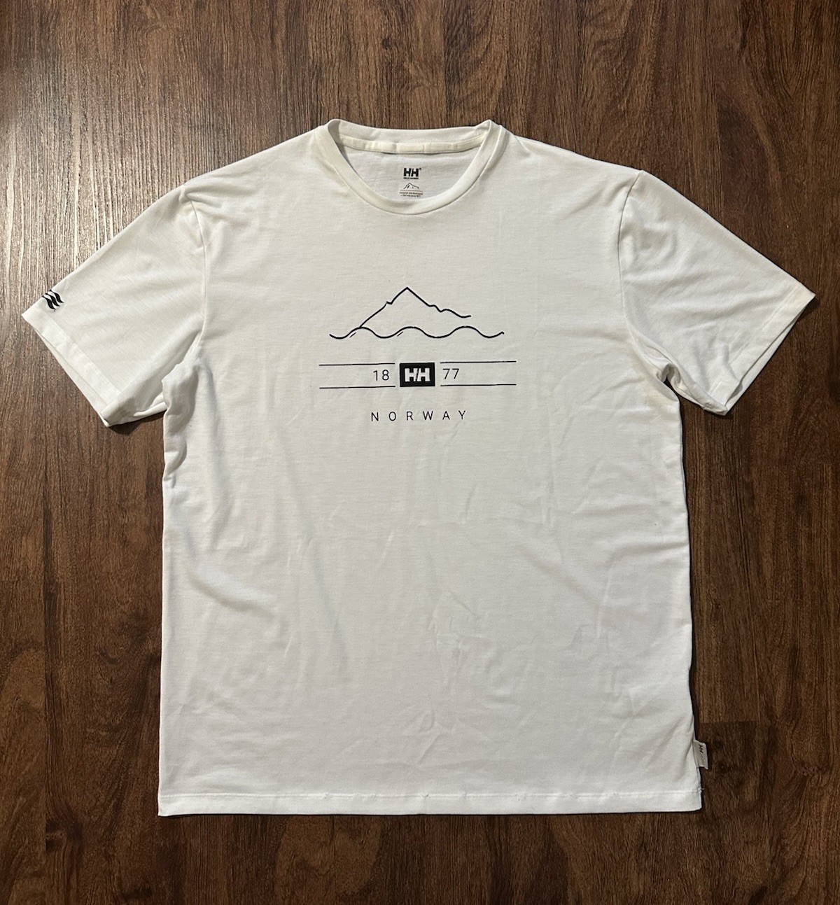 H/H Helly Hansen Skog Recycled Graphic T-Shirt Size: Large N