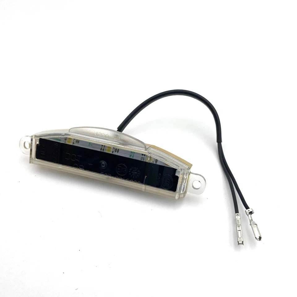 Luz LED de matrícula trasera OEM Harley 69378-09 09-24 Touring Dyna Switchback Foto 3 de 4