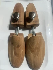 J & M Cedar Knob Shoe Trees Men's Med 8D-10.5B Made in USA