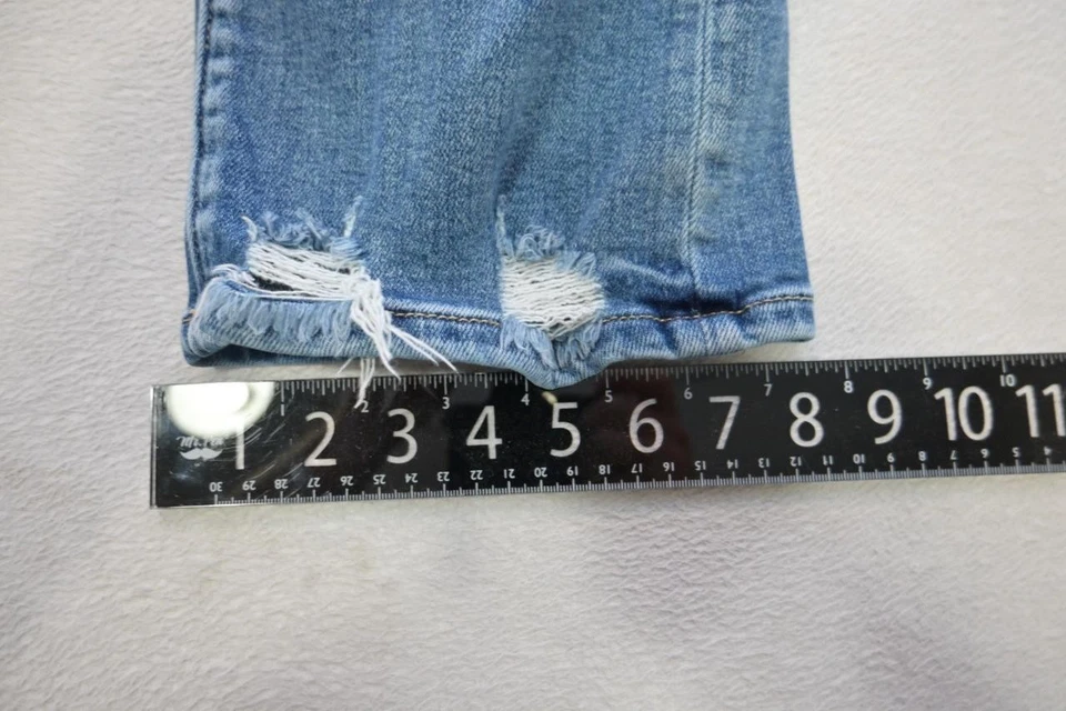 Pantalones de mezclilla rectos recortados tiro alto calce ceñido BKE Billie con hebilla para mujer talla 29 x 28 Foto 3 de 4