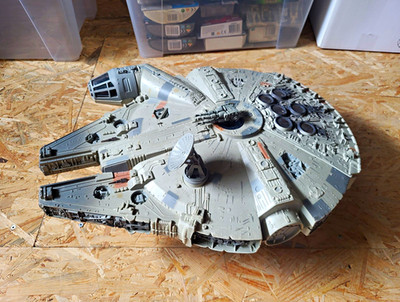 Star Wars POTF Millennium Falcon