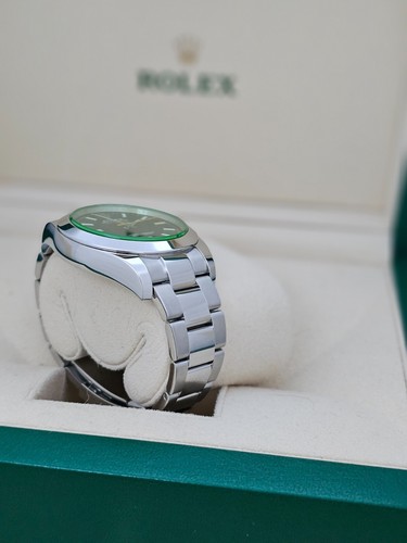 Rolex Milgauss Black Watch with Oyster Bracelet - 116400GV 2020 Full Set - Picture 5 of 17