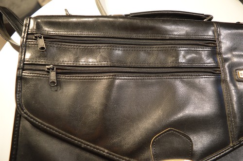 Meine schwarze Marc Chantal Akten Tasche mit goldenen Elementen - Bild 16 von 21