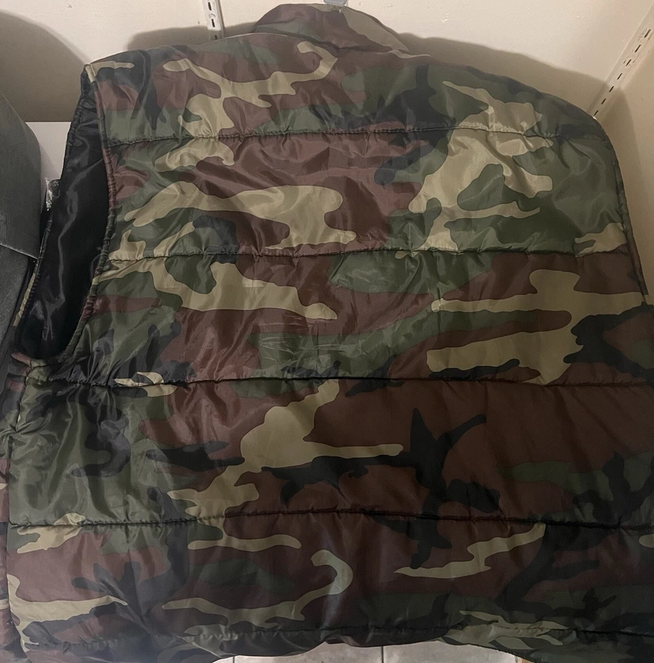Mens Open Trails Camo Puffer Vest Green XX-large Polyester USED **READ DESC** - Image 4 of 4