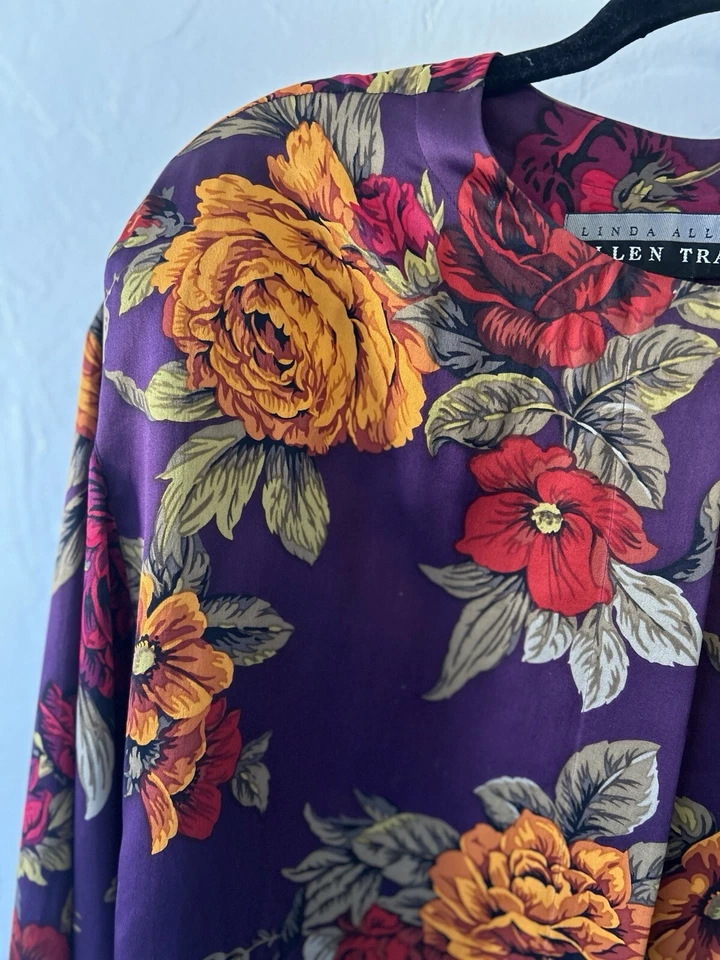 Ellen Tracy Linda Allard 100% 真丝上衣衬衫紫色橙色红色花卉 8 码 — 第 2/4 张图片
