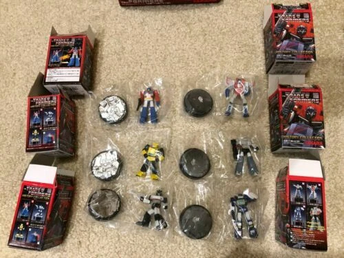 Figura de acción de acción de PVC Takara Collections