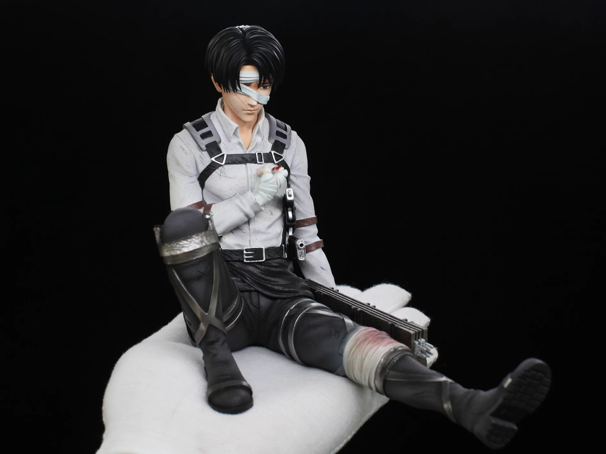 CHIKARA Studio Attack on Titan Levi·Ackerman Resin Statue DX Ver