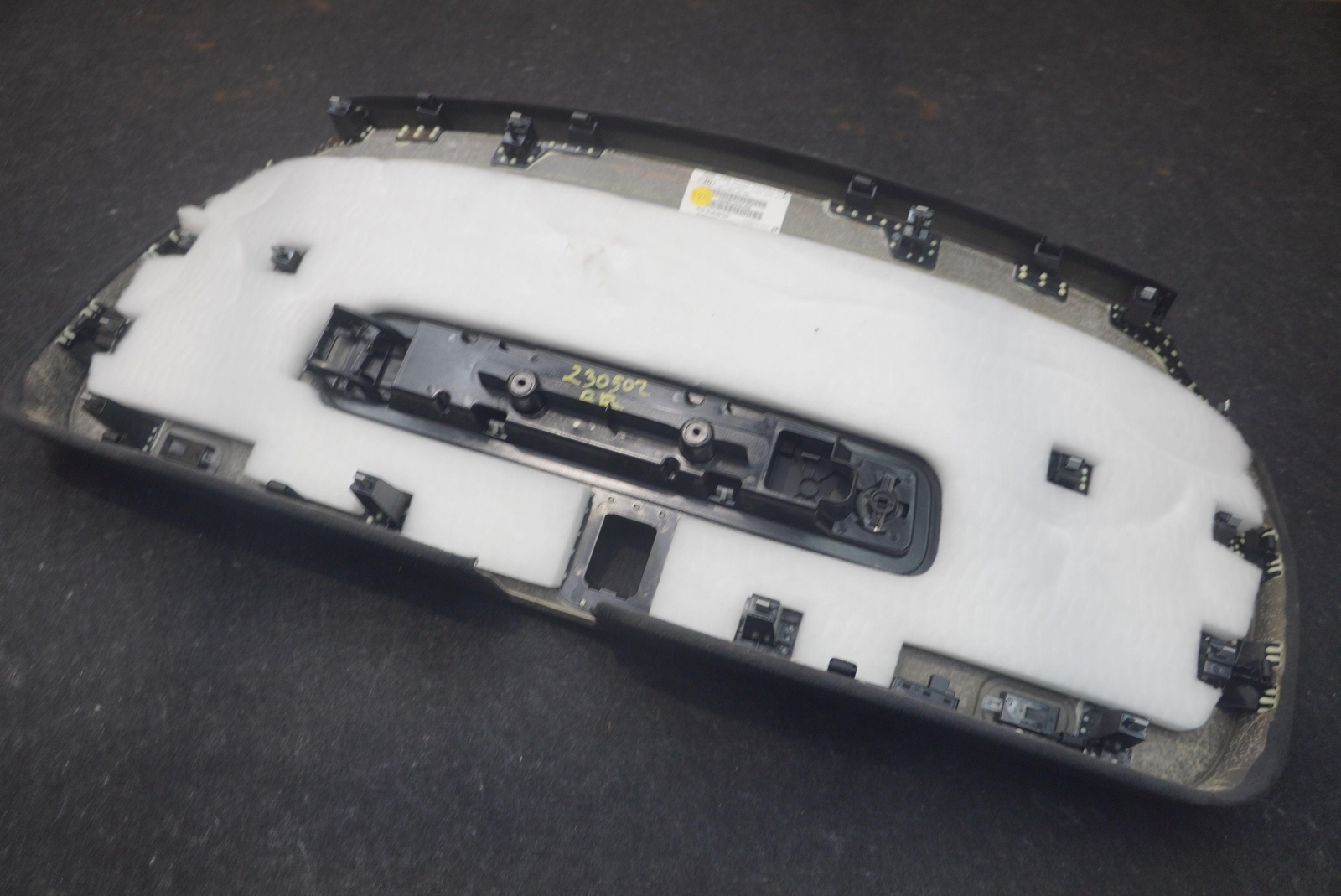 Rear Trunk Lid Lift Tail Gate Trim Cover Panel 4ML867973C Lamborghini Urus 2019
