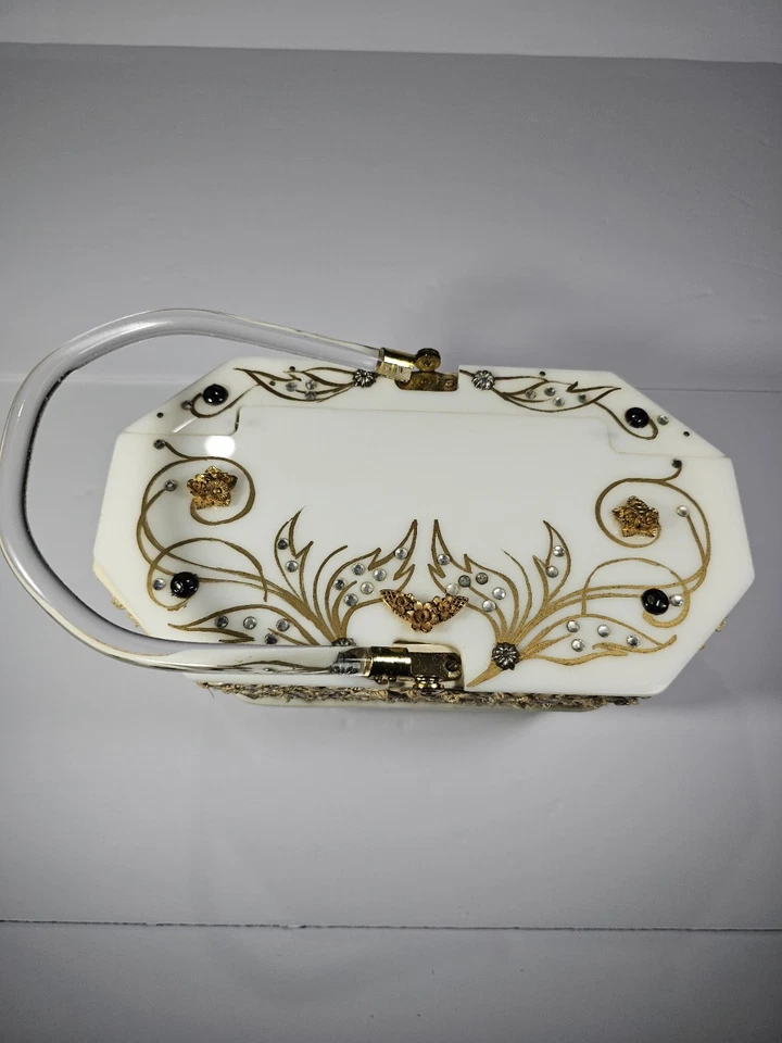 VTG 1950s Lucite Handle & Top, Straw & Wood Decorative Top  Hand Bag Purse - Image 2 of 4