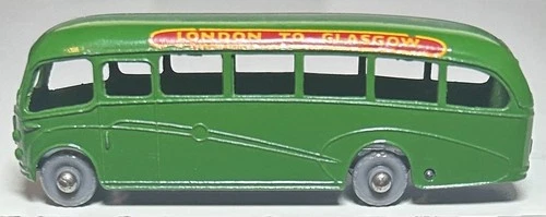 Matchbox Lesney #21 Green Bedford Duple Luxury Coach
