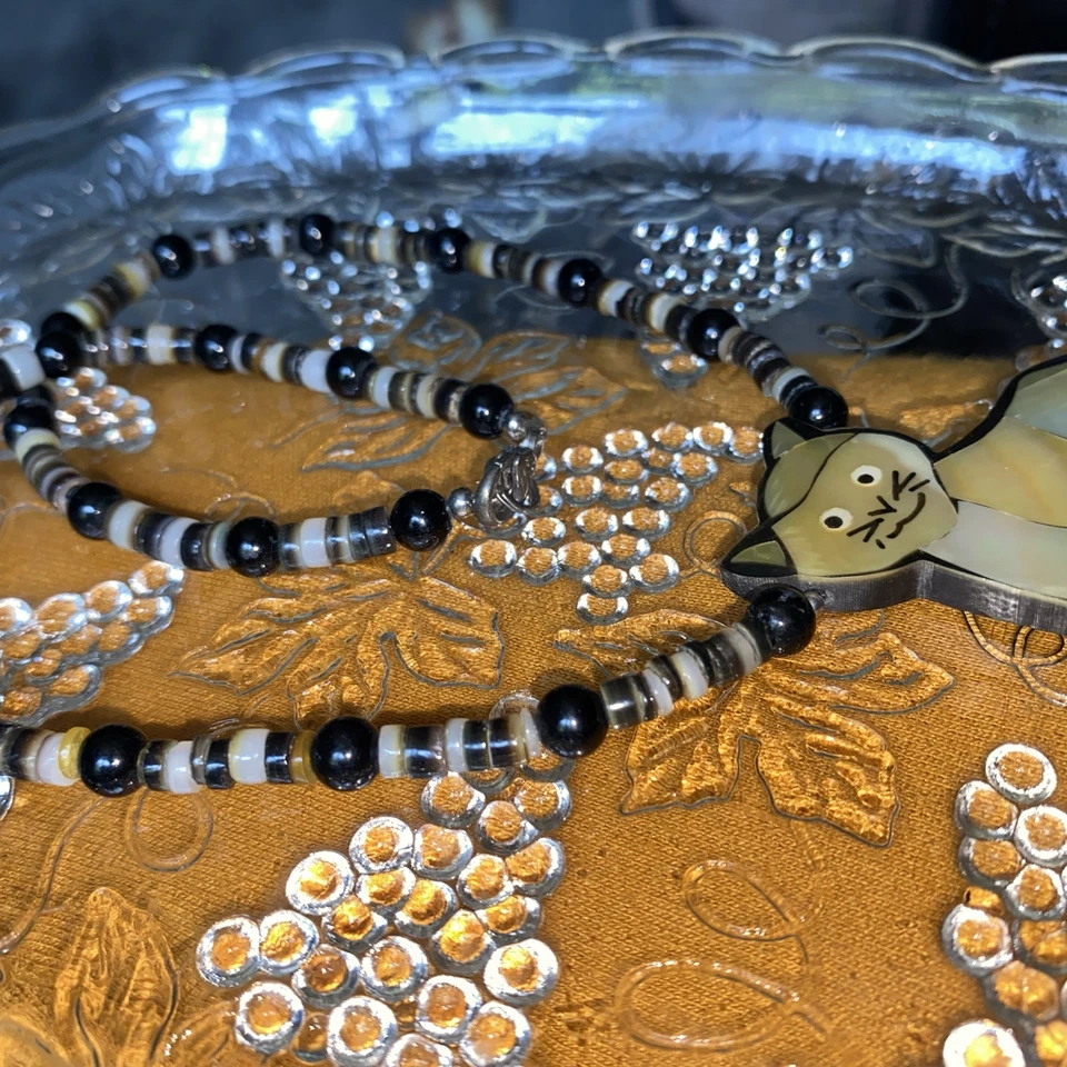 Keller And George女式珍珠母猫项链 — 第 3/4 张图片