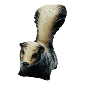 Vintage Hagen Renaker Mom Skunk Miniature Figurine Black Nose