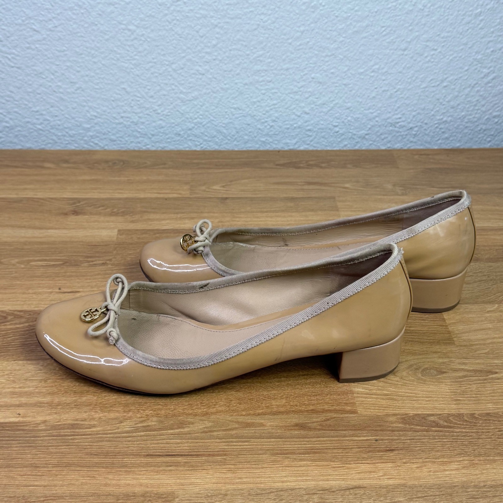 Tory Burch Patent Leather Block Heel Pumps Nude Beige 9.5M thumbnail 7