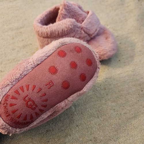 Ugg bixbee crib booties size 2/3 -pink - Picture 4 of 5