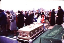 Graveside Funeral Casket Cemetery Family Children Vintage 35mm Slide Original 74