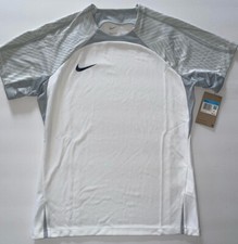 New Women&rsquo;s Nike Universal Soccer Training Jersey  Medium Futbol DR2278-100