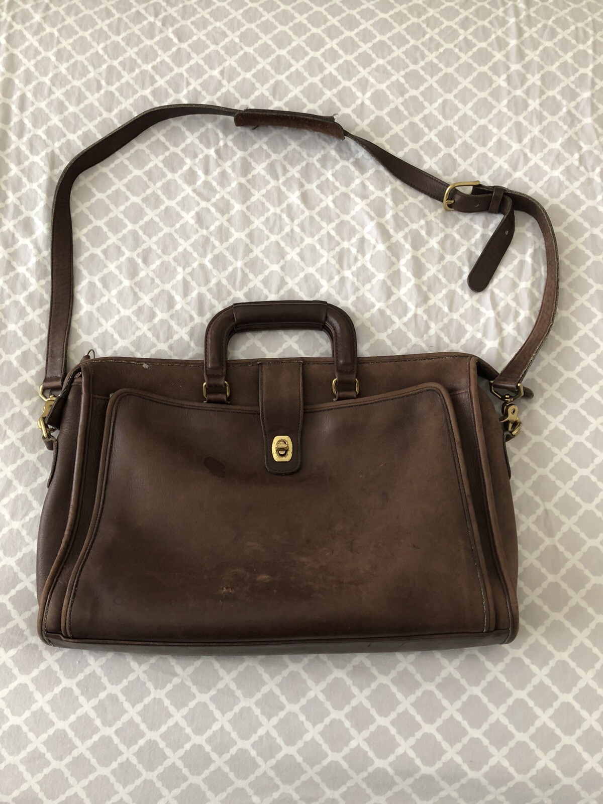 VINTAGE Coach Distressed Brown Leather Bag Gem