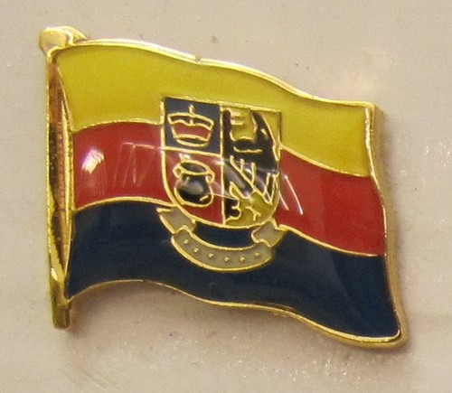 U24 Flaggenpin Friesland - 15x23mm Anstecker Landkreis Wappen