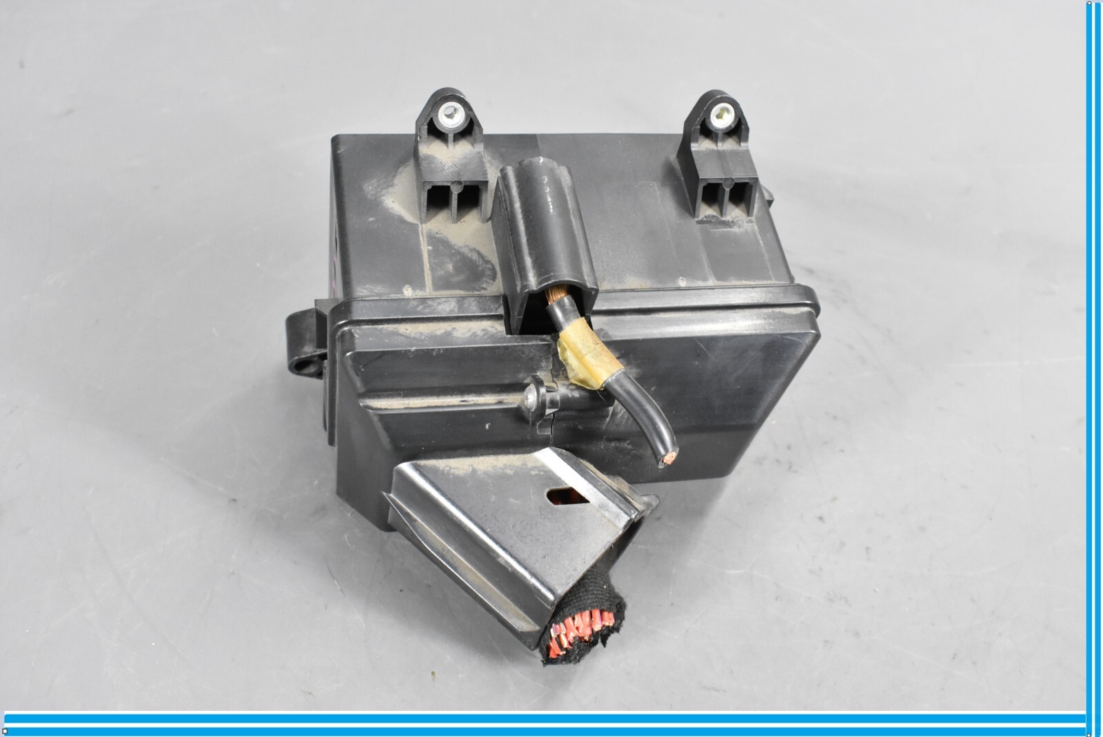 04-12 Bentley Continental Fuse Box Holder Relay Junction Oem