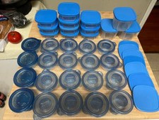 73 PCS PLASTIC STORAGE CONTAINERS, 20 4 oz 10 6 oz 3 12 oz ALL WITH LIDS