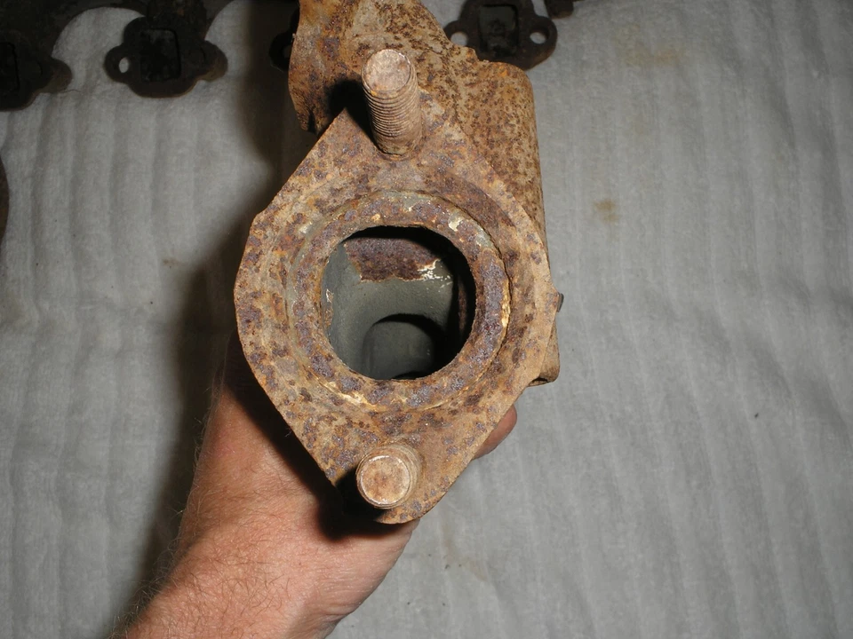 Colectores de escape Ford Mustang 260-289-302 1965-1970. Amortiguador armónico. Foto 3 de 4