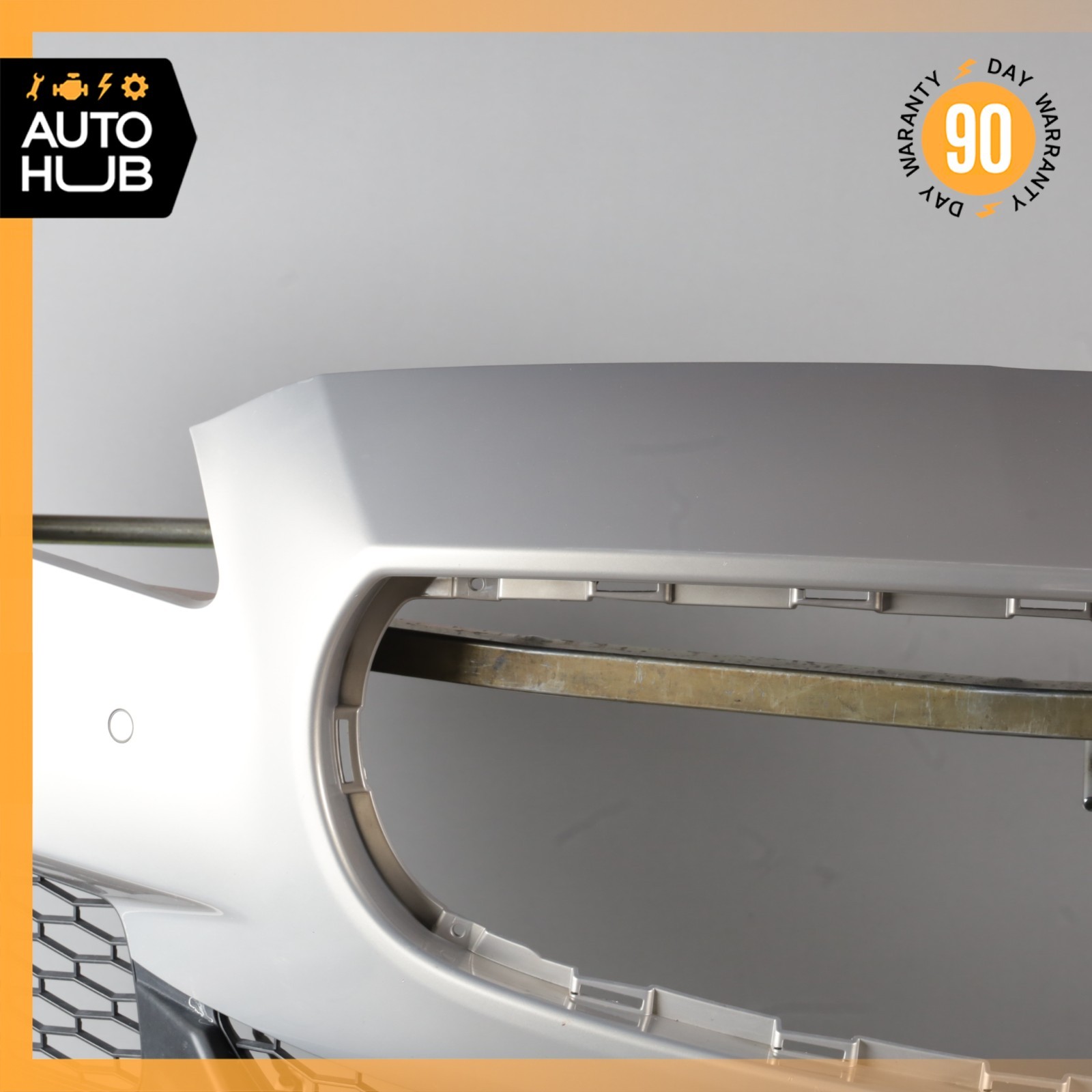 14-16 Maserati Quattroporte M156 GTS Front Bumper Cover Assembly 673000020 OEM