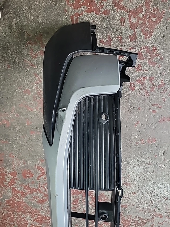 FORD EXPLORER USED Front Bumper LOWER GRILL+TRIM 2024-On R2KB-17C831-B - Image 3 of 4