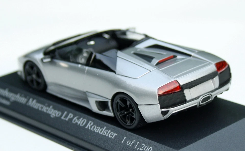 Lamborghini Murciélago LP 640 Roadster Bj. 2007-2010, Silbermet. MINICHAMPS 1: - Immagine 2 di 4