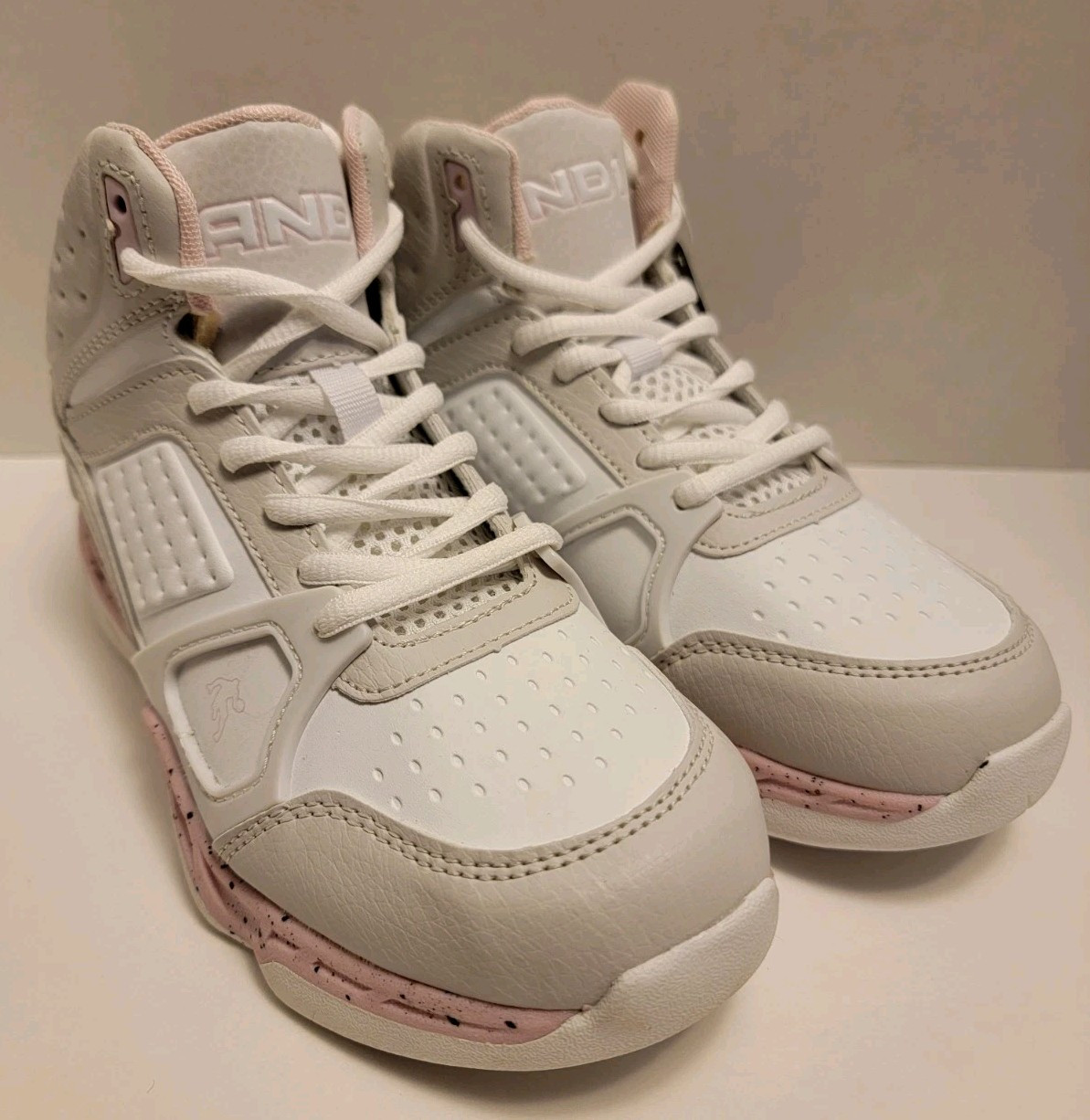 SAOLA And1 Assist 6.0 Sneakers Sportive Ragazze Giovanili Grigio Rosa Scarpe Multitaglia NUOVE