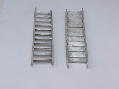 BLUEJACKET #916 BRITTANIA METAL LADDER  3 1/2 X 5/8 '' - 1/4 SCALE