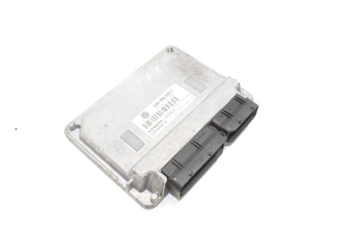 VOLKSWAGEN POLO Motorsteuergerät ECU 03D906033F 21638109