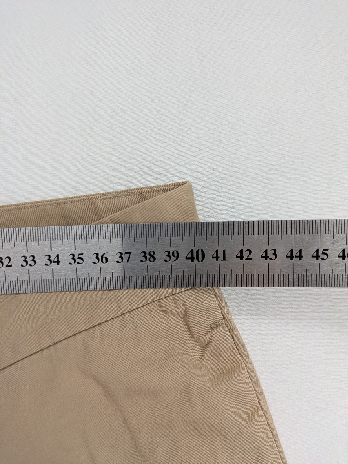 COS Herren Chino Hose Gr 48 beige Baumwolle Gerader Schnitt Flatfront image 7