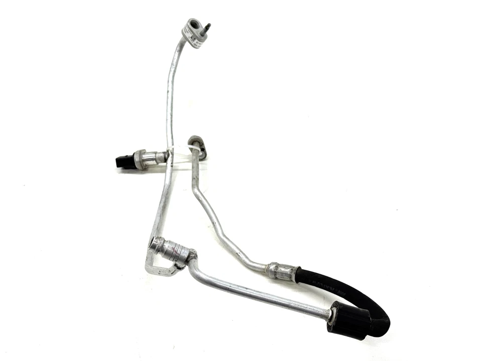 AUDI A3 QUATTRO 2015-2024 2,0 L AC refrigerante manguera OEM 5Q0820741C Foto 3 de 4