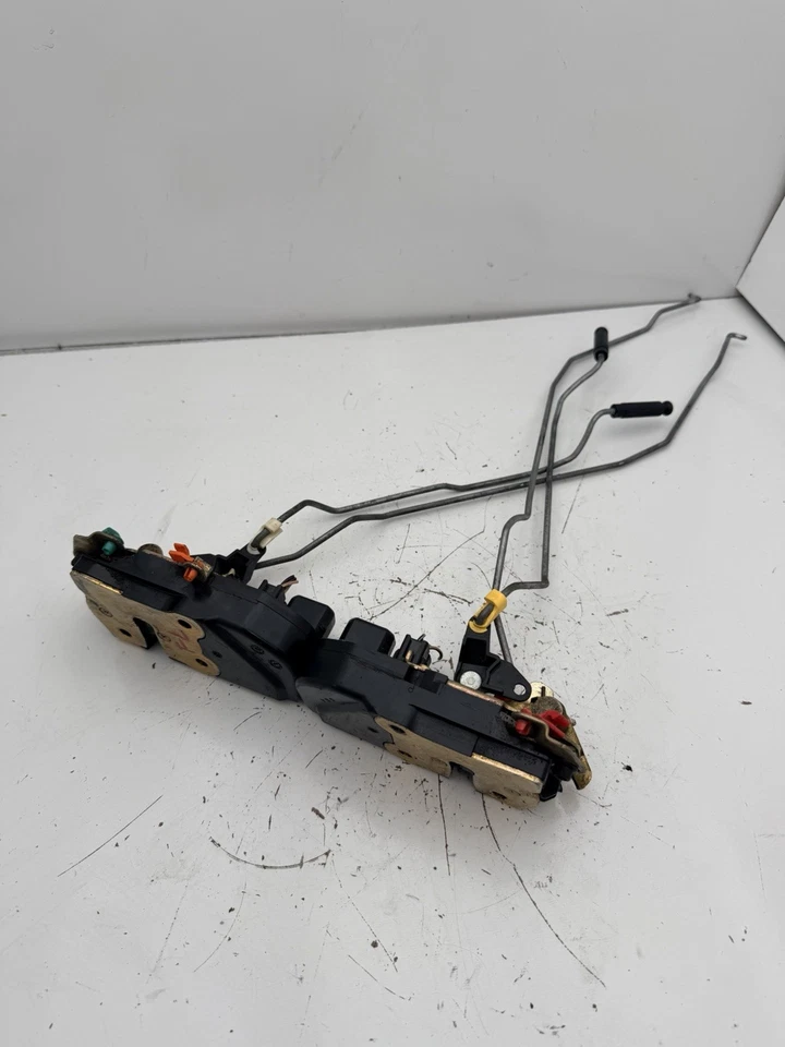 2006 Dodge Caravan Drivers Left & Right Front Door Latch - OEM Foto 4 de 4