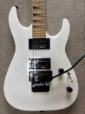 Jackson JS32 Dinky Snow White Electric Guitar, Humbuckers, 24-Fret Used