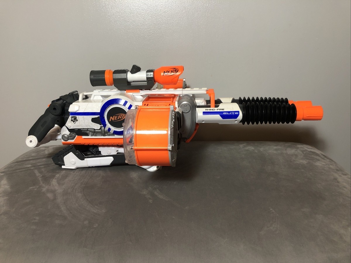 Nerf N-strike Elite Rhino Fire Blaster - z lunetą, kamizelką