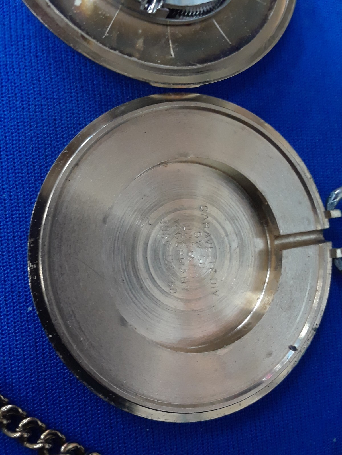 La Marque 17 Jewels Swiss Open Face Incabloc Pocket Watch Wind up Day